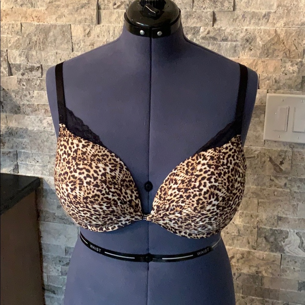 Victoria’s Secret padded Demi bra